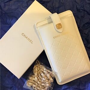 CHANEL White and Gold Quilted Phone Holder Coco Crush GWP